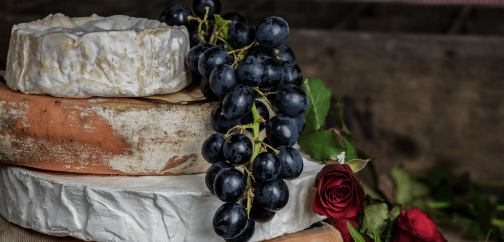 Apprendre à faire son propre fromage chez un véritable artisan : visiter l'Auvergne en une semaine